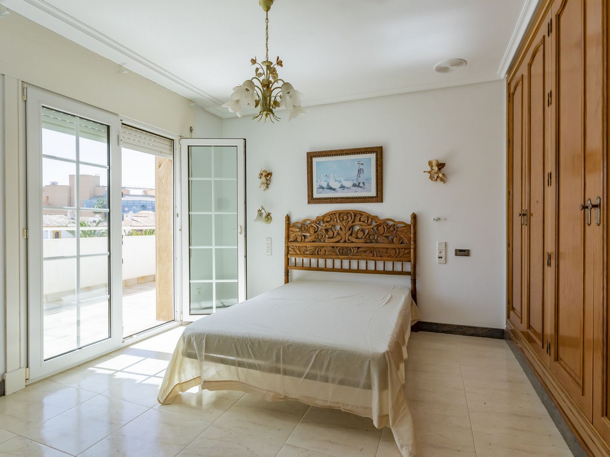 Majestic villa in the heart of Playa Serena