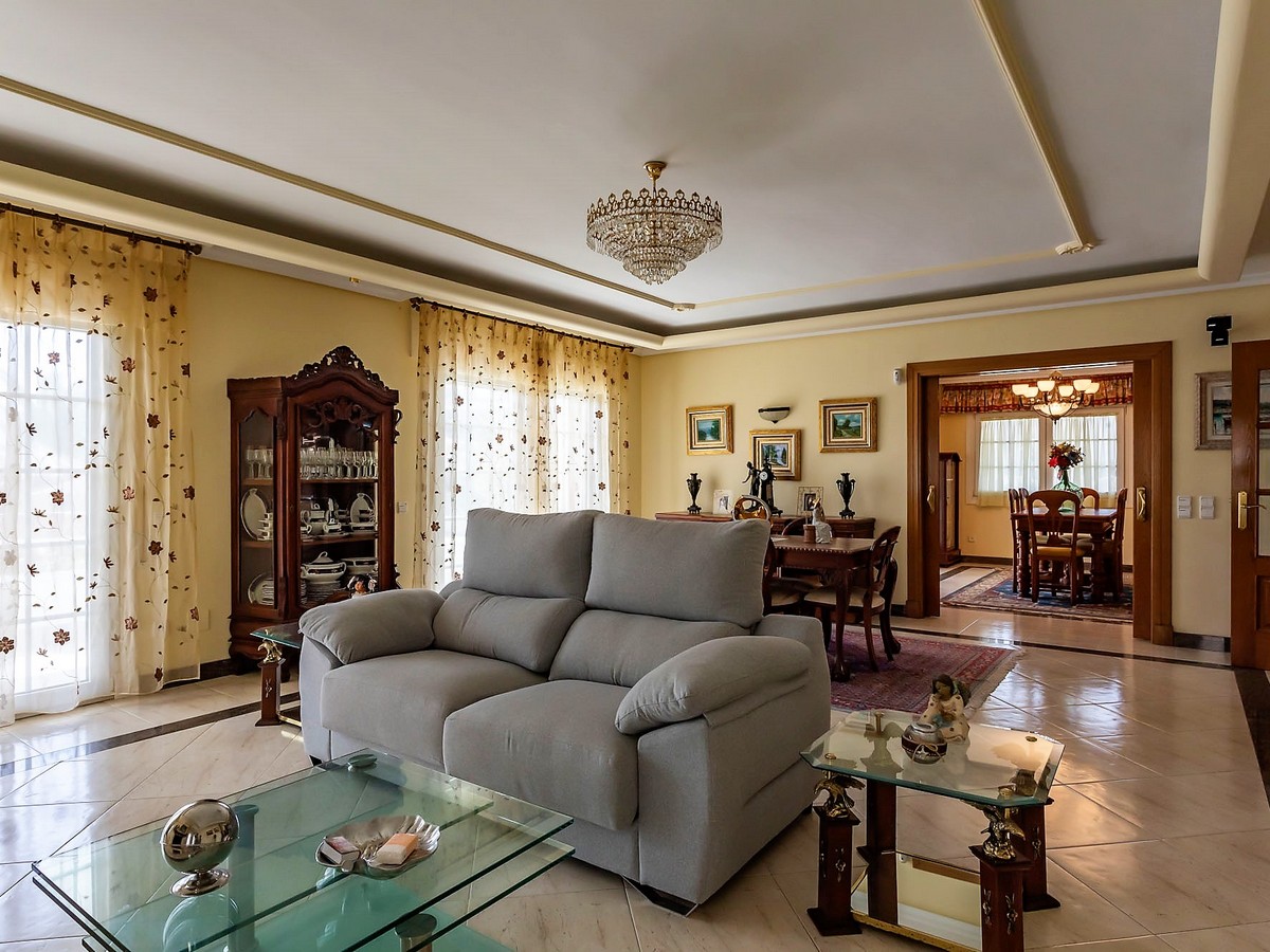 Majestic villa in the heart of Playa Serena