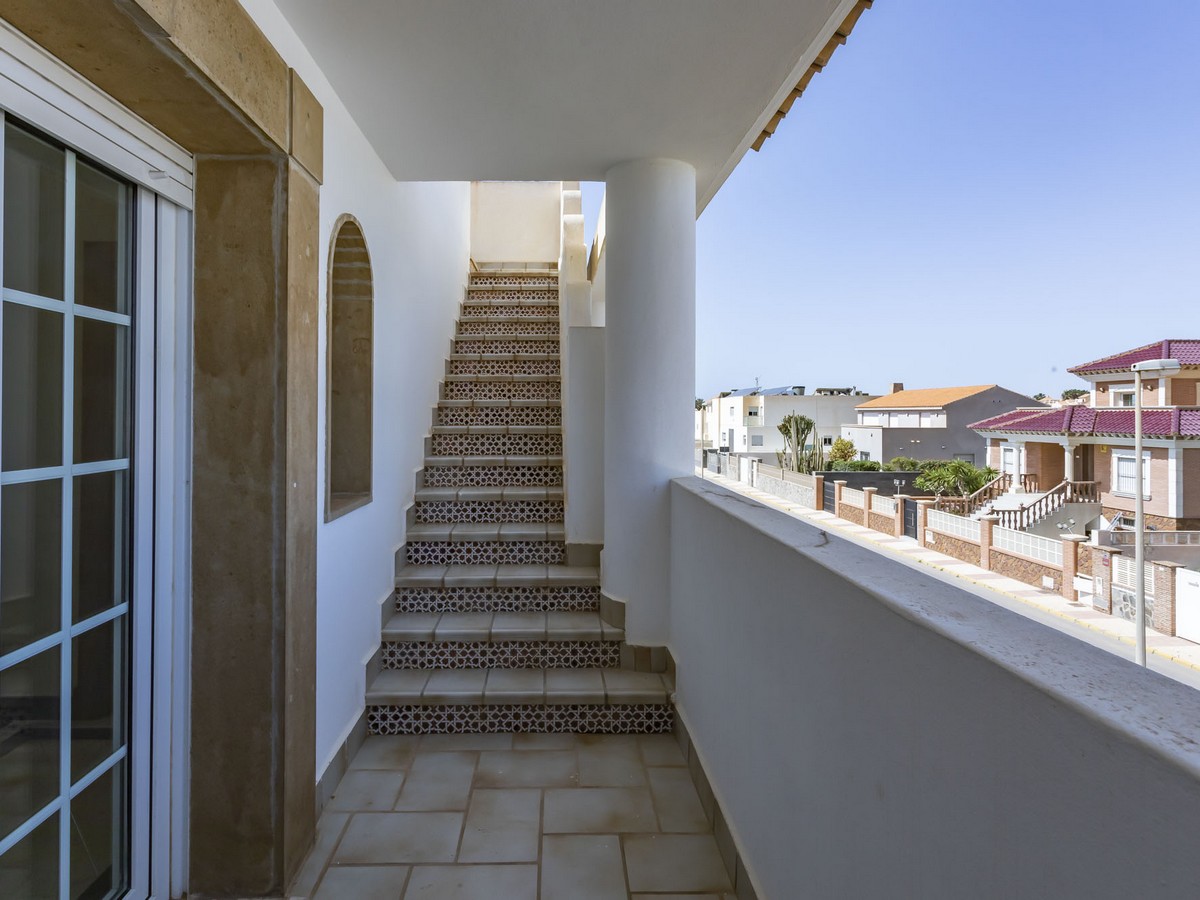 Majestuosa villa en pleno corazón de Playa Serena