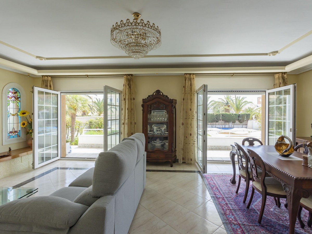 Maestosa villa nel cuore di Playa Serena
