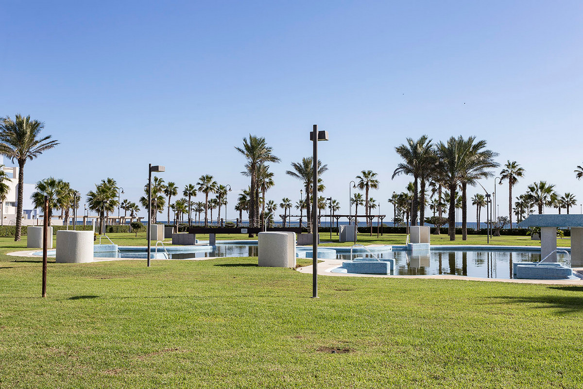 Marina Serena Golf Complex, first line of the beach