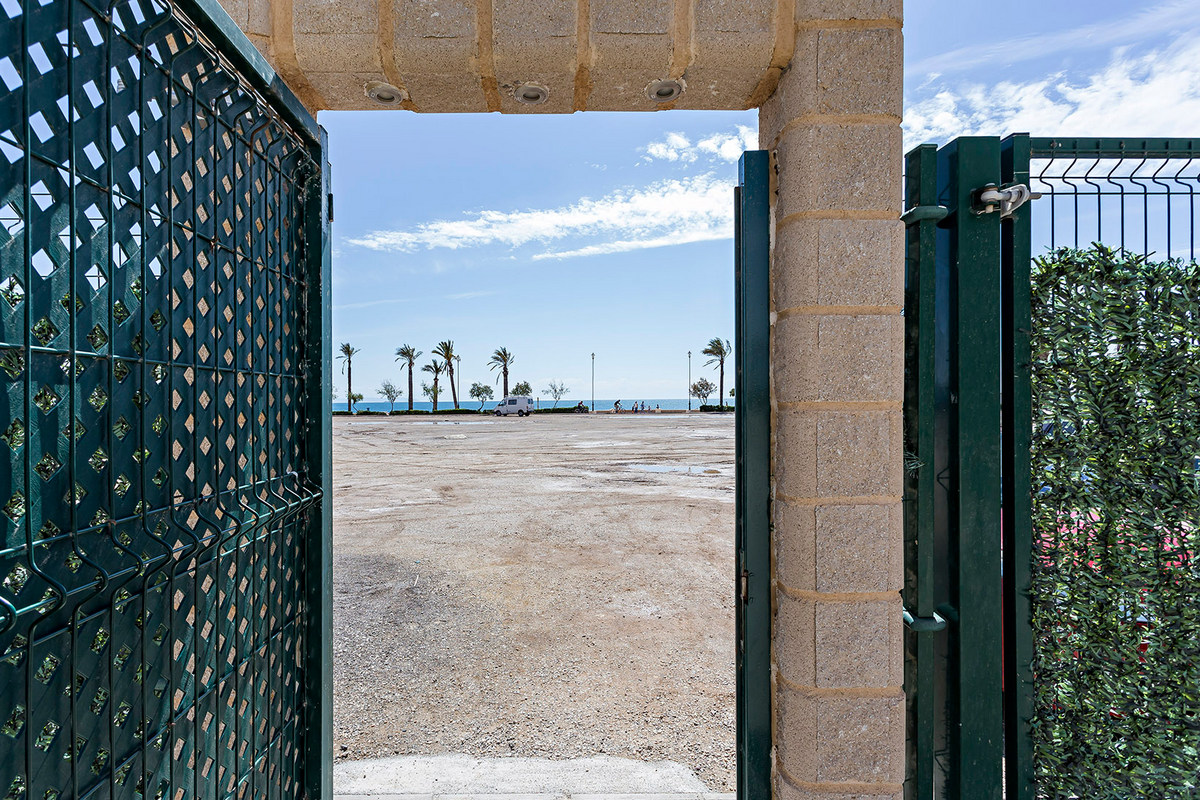 Apartamento de lujo en primera línea de playa, Complejo Mar y Sal, Urb. Las Salinas