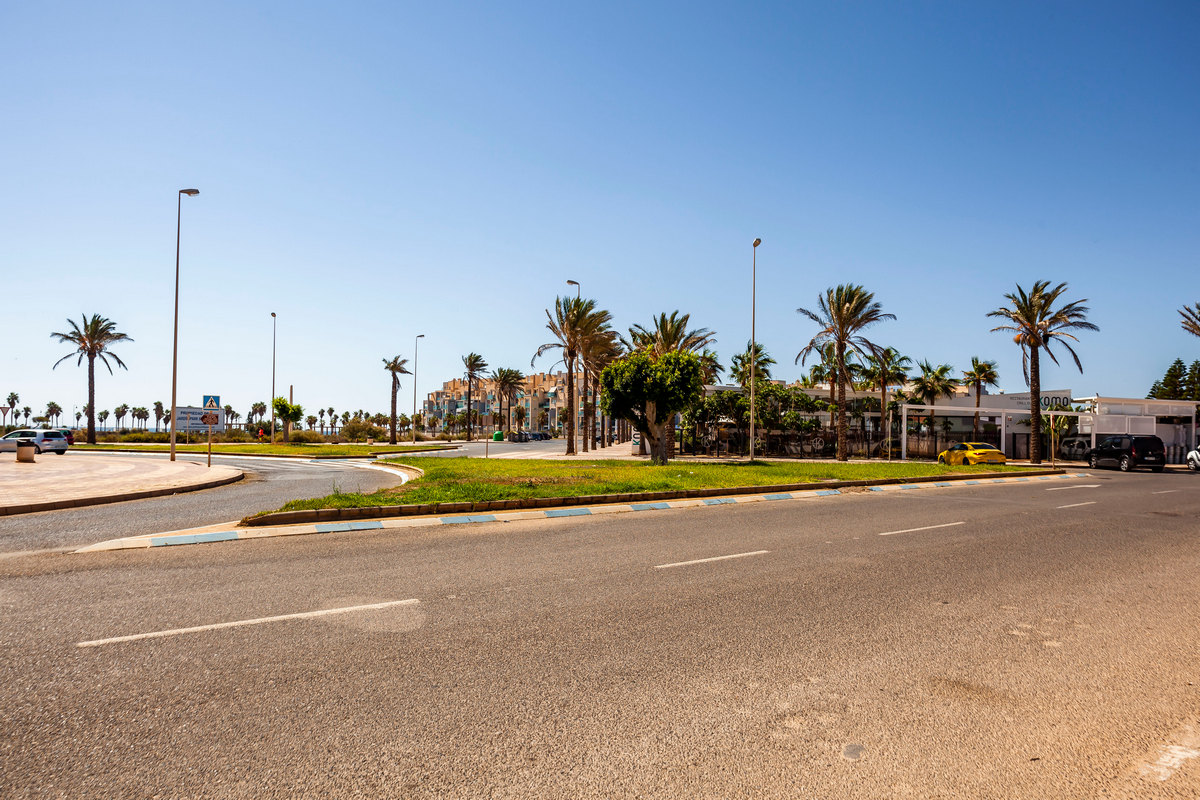 Ampio vano deposito nel Complesso Agua Serena