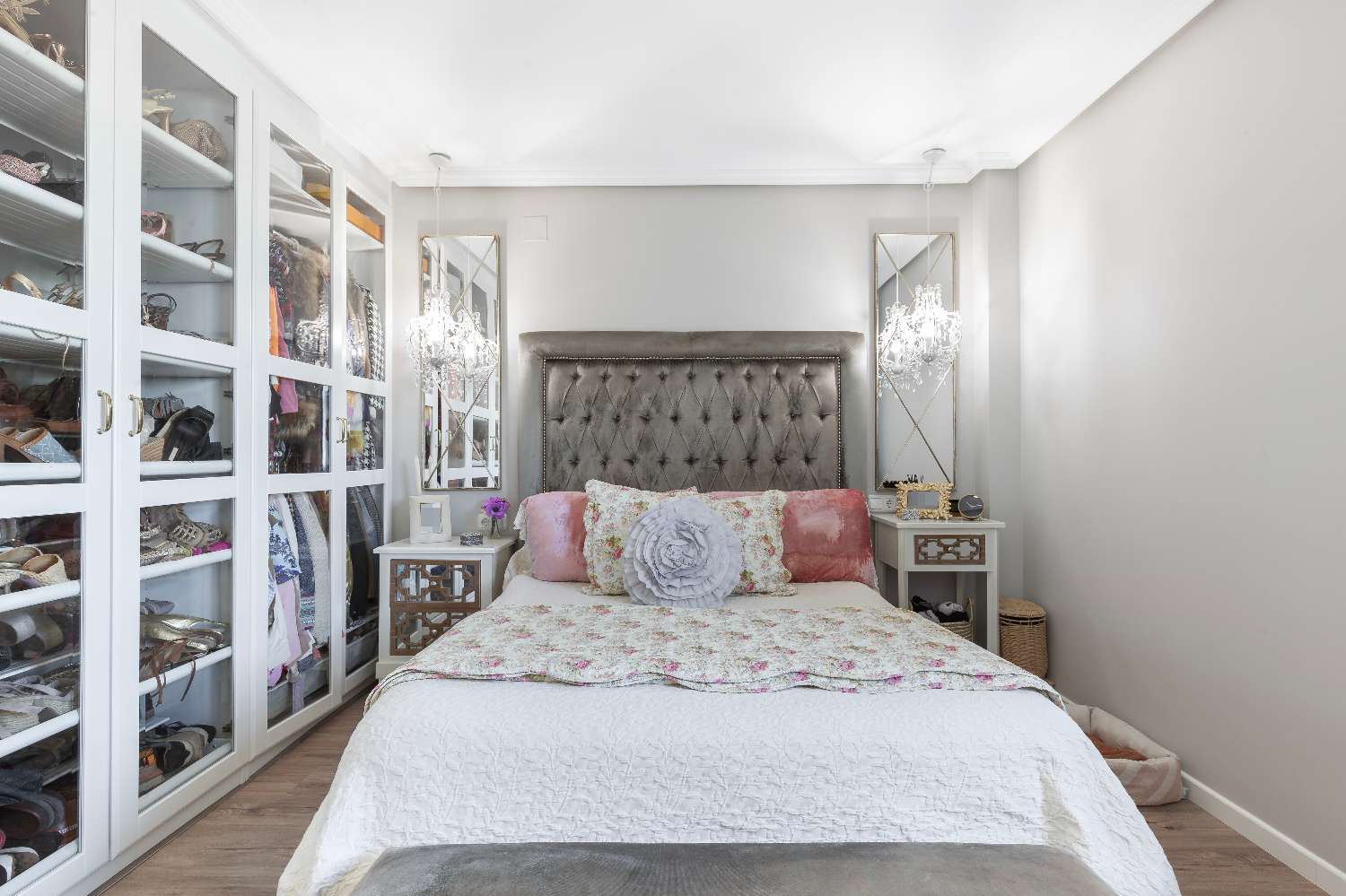 Moderno y amplio piso junto al campo de golf
