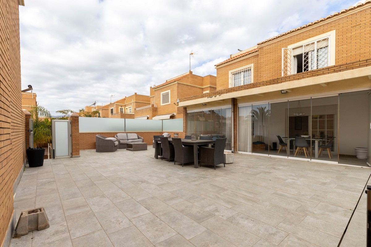 Magnífica Mansión en Villablanca (Almería)