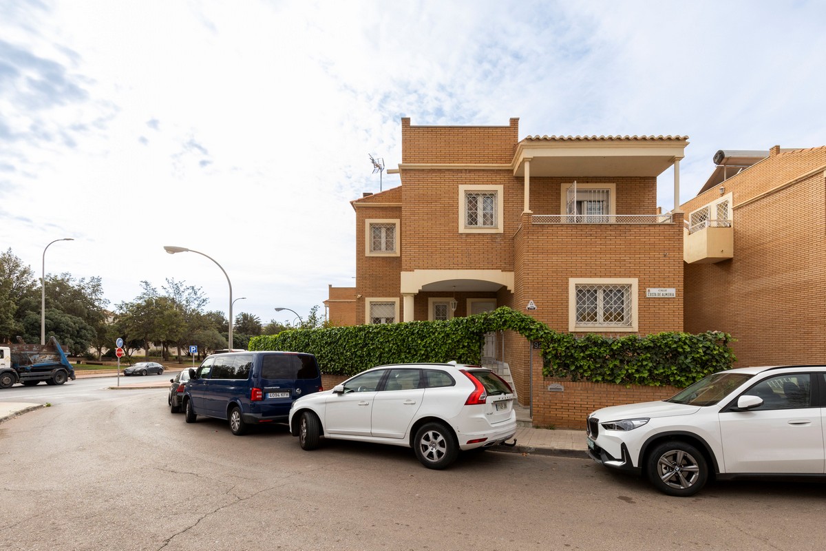 Magnífica Mansión en Villablanca (Almería)