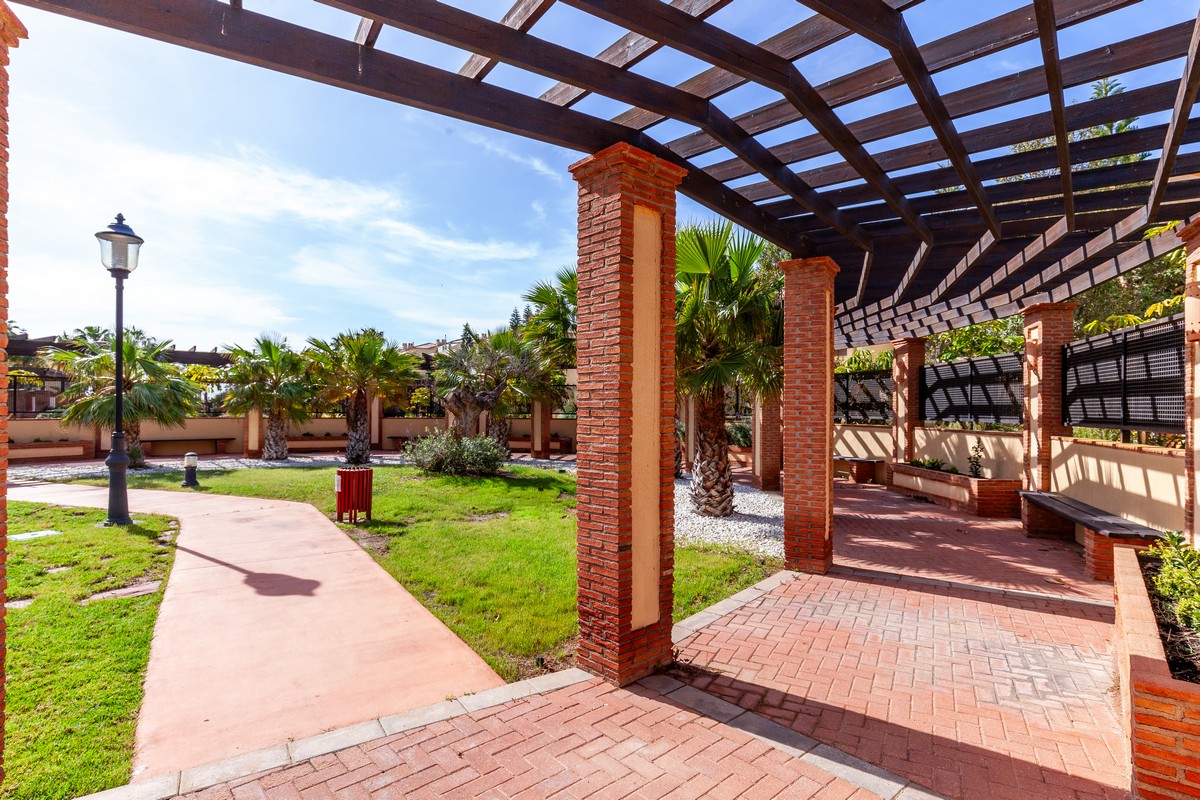 Atico, Complejo “Villa Romana”, 1ª Línea de playa, Urb. Playa Serena Sur