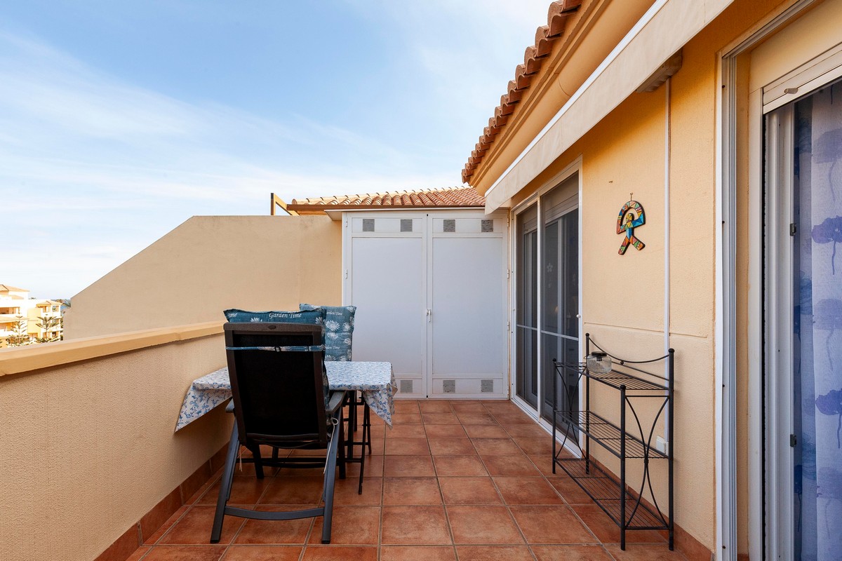 Atico, Complejo “Villa Romana”, 1ª Línea de playa, Urb. Playa Serena Sur