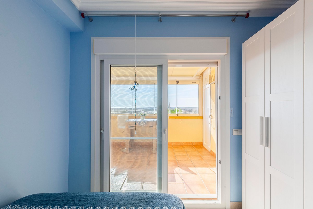 Atico, Complejo “Villa Romana”, 1ª Línea de playa, Urb. Playa Serena Sur