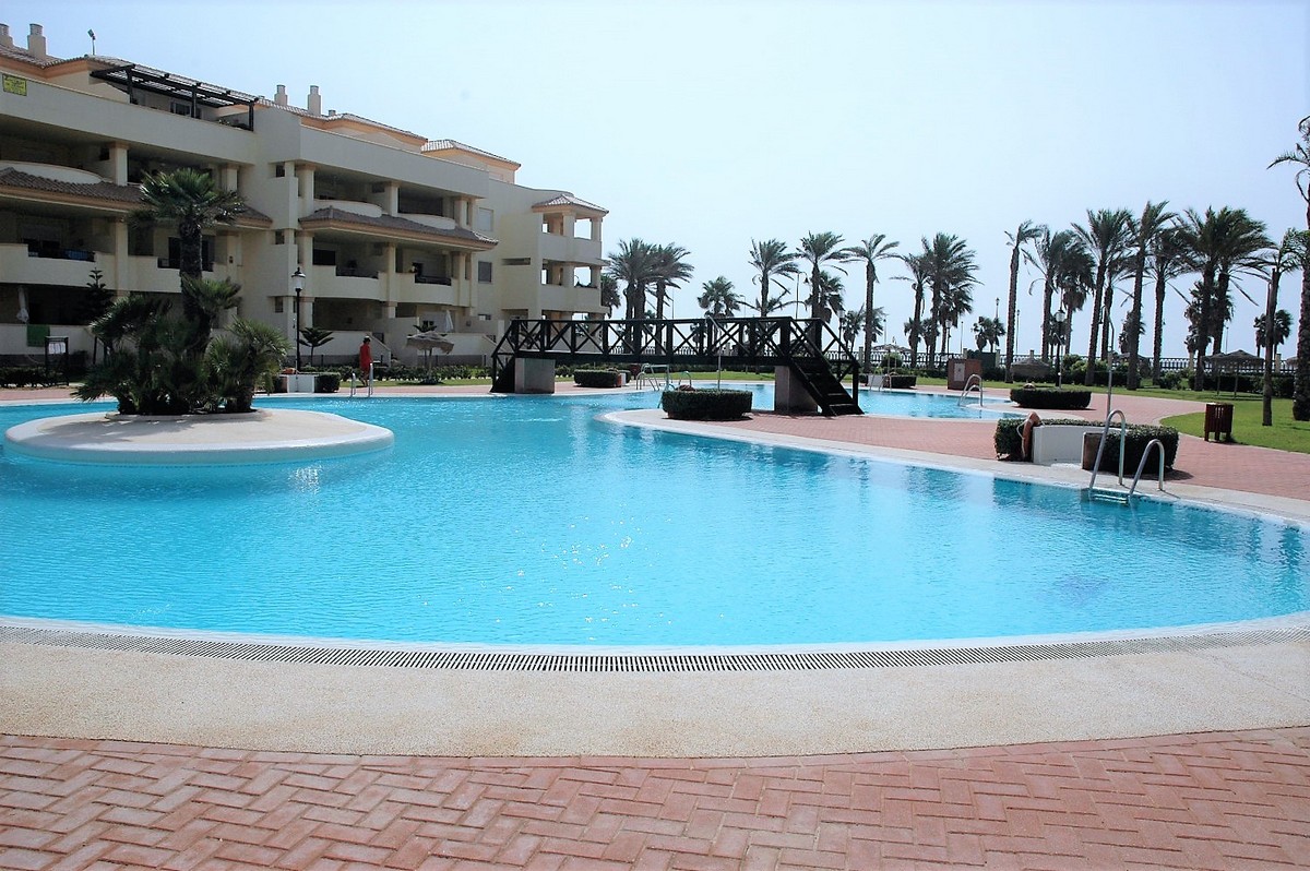 Atico, Complejo “Villa Romana”, 1ª Línea de playa, Urb. Playa Serena Sur