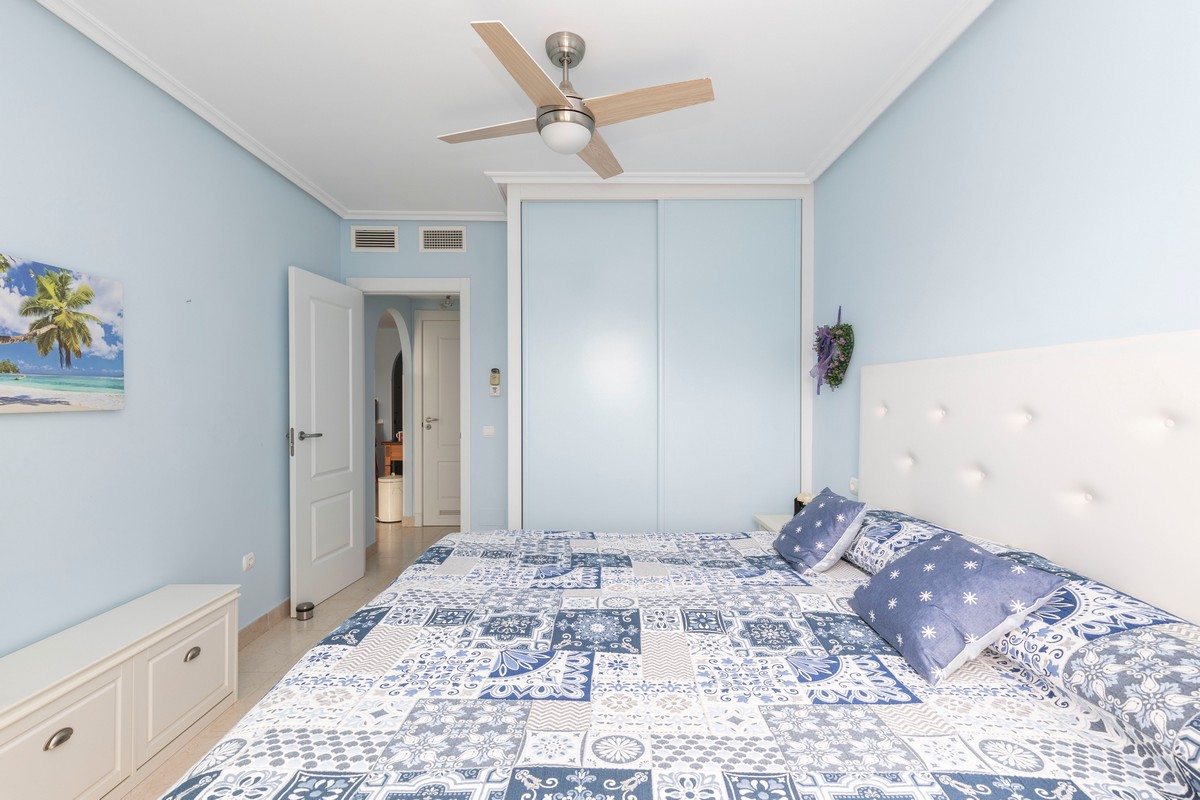 Atico, Complejo “Villa Romana”, 1ª Línea de playa, Urb. Playa Serena Sur