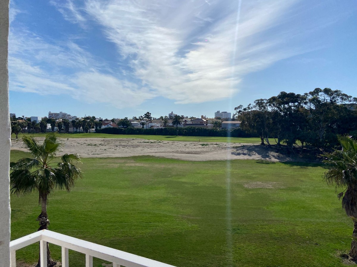 Apartamento en Complejo Golf Center Pueblo