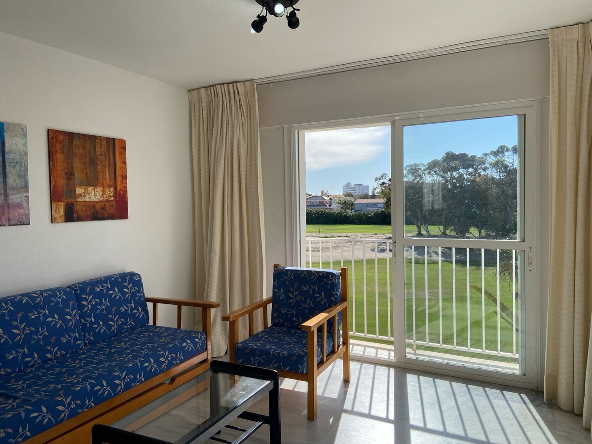 Apartamento en Complejo Golf Center Pueblo