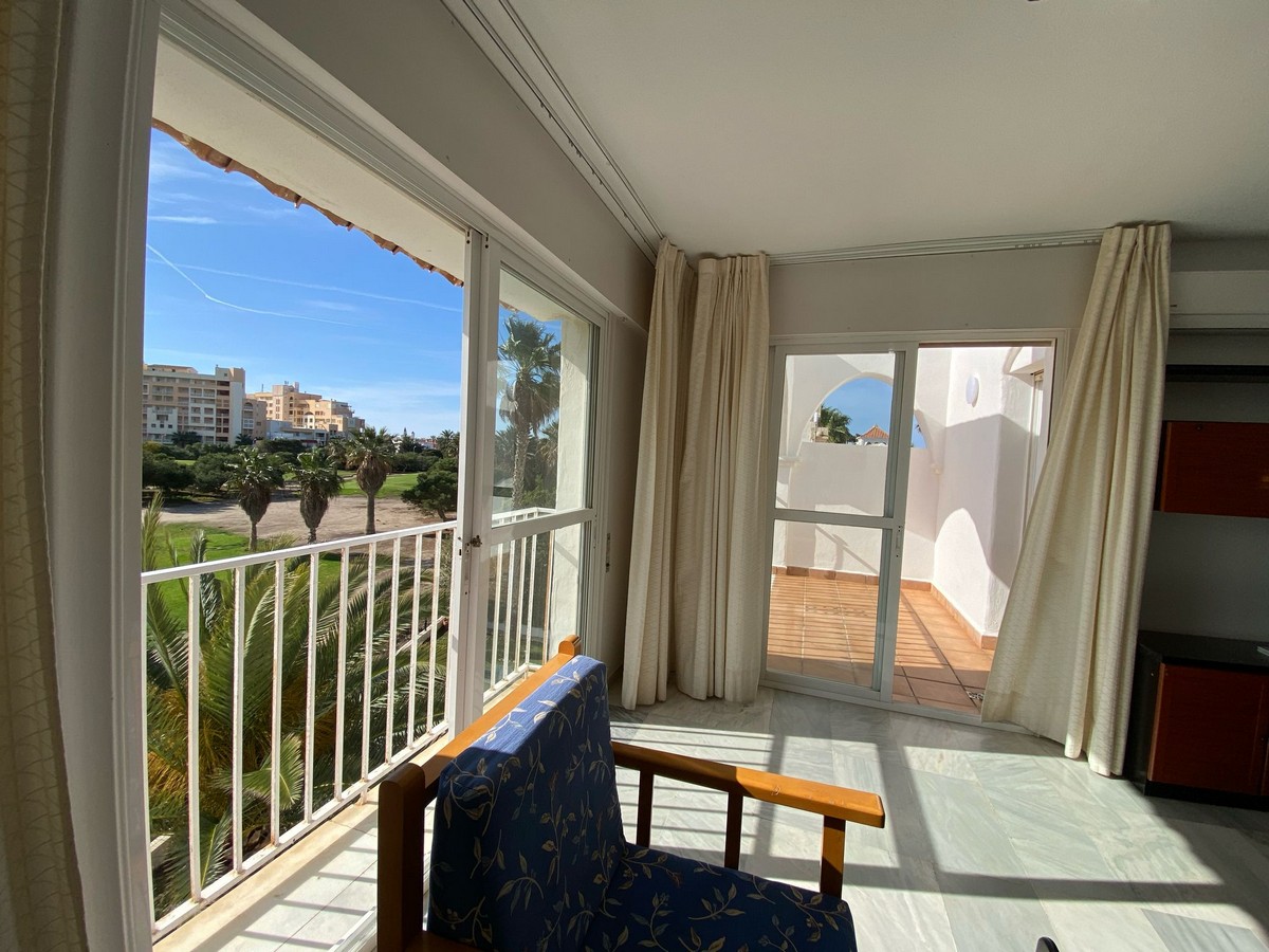 Apartamento en Complejo Golf Center Pueblo