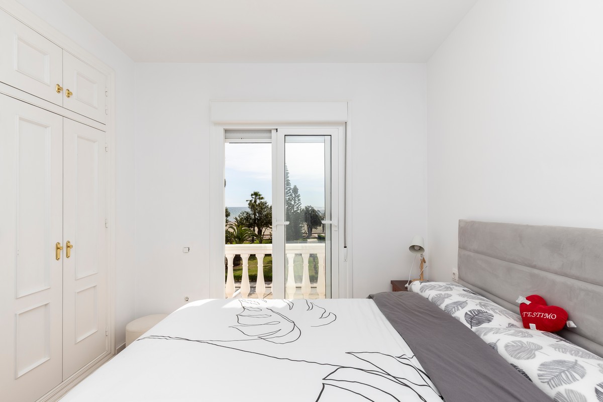 Exclusive townhouse, Playa de la Bajadilla, Urb. Roquetas de Mar