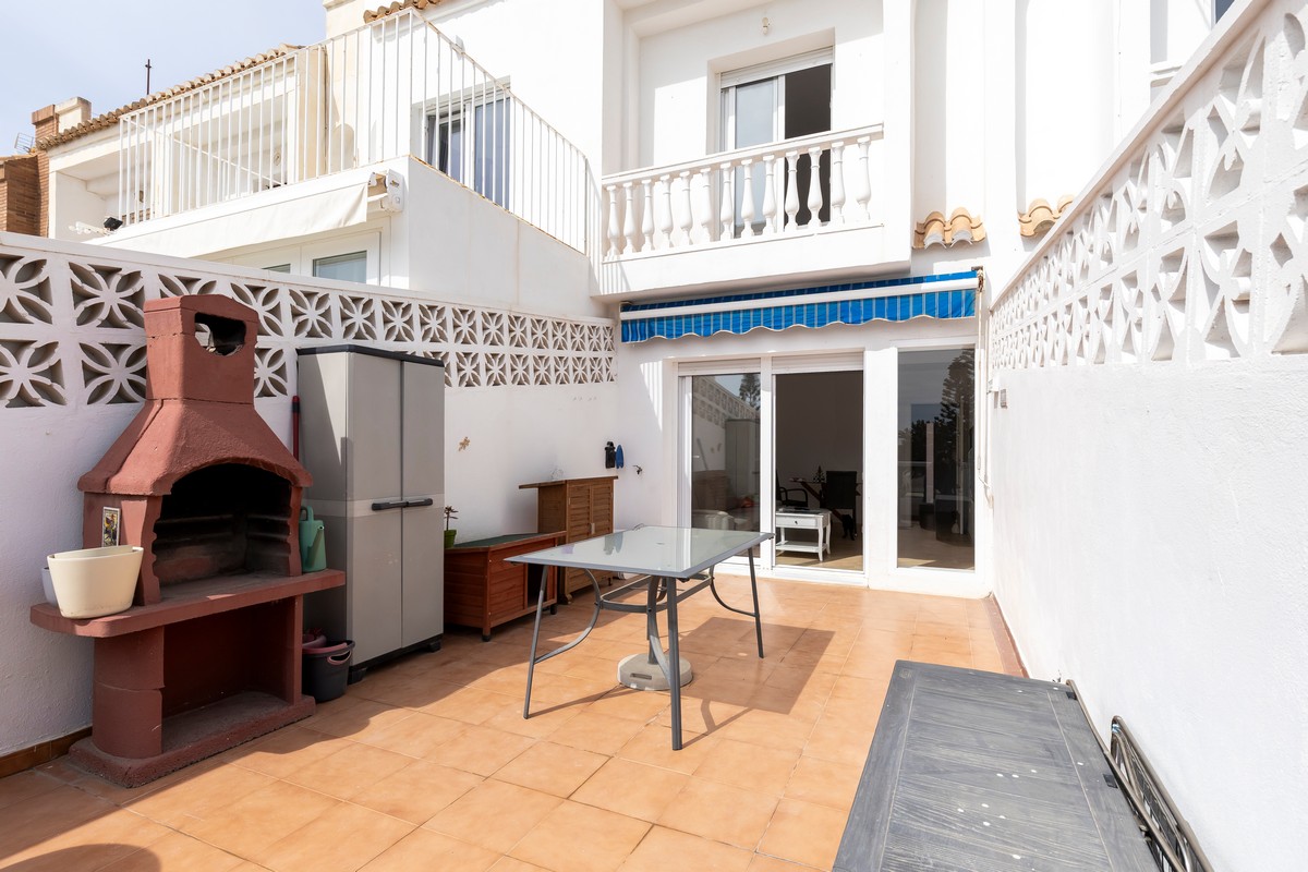 Exclusive townhouse, Playa de la Bajadilla, Urb. Roquetas de Mar
