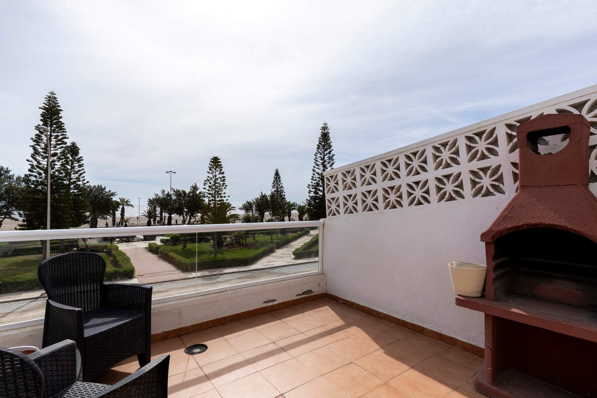 Exclusive townhouse, Playa de la Bajadilla, Urb. Roquetas de Mar