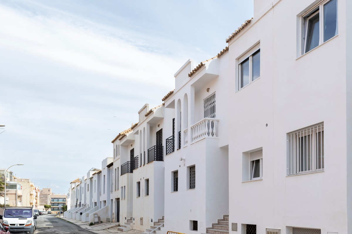 Exclusive townhouse, Playa de la Bajadilla, Urb. Roquetas de Mar