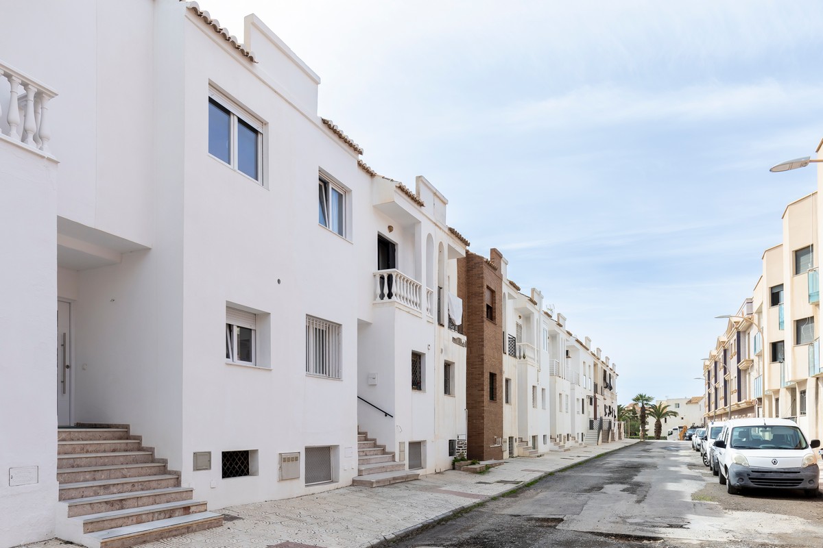 Exclusive townhouse, Playa de la Bajadilla, Urb. Roquetas de Mar