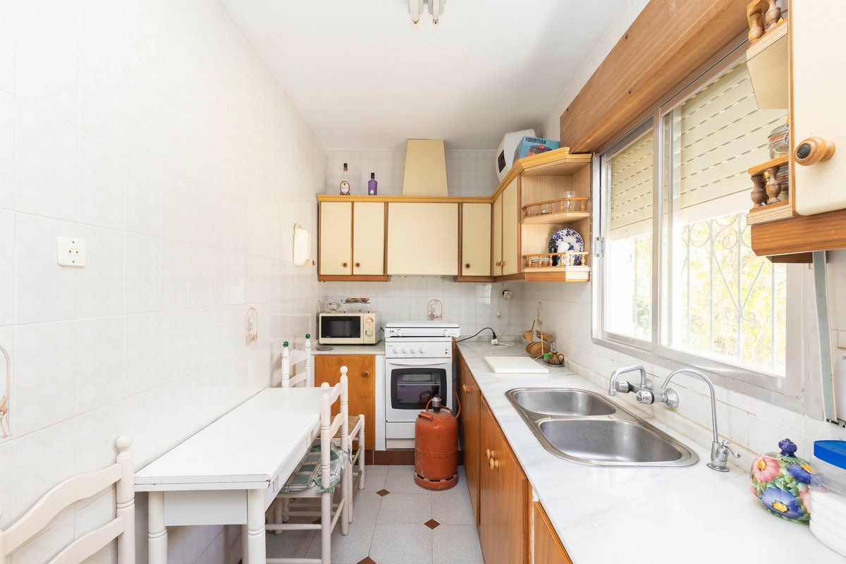 Villa con grande potenziale a Costacabana (Almería)