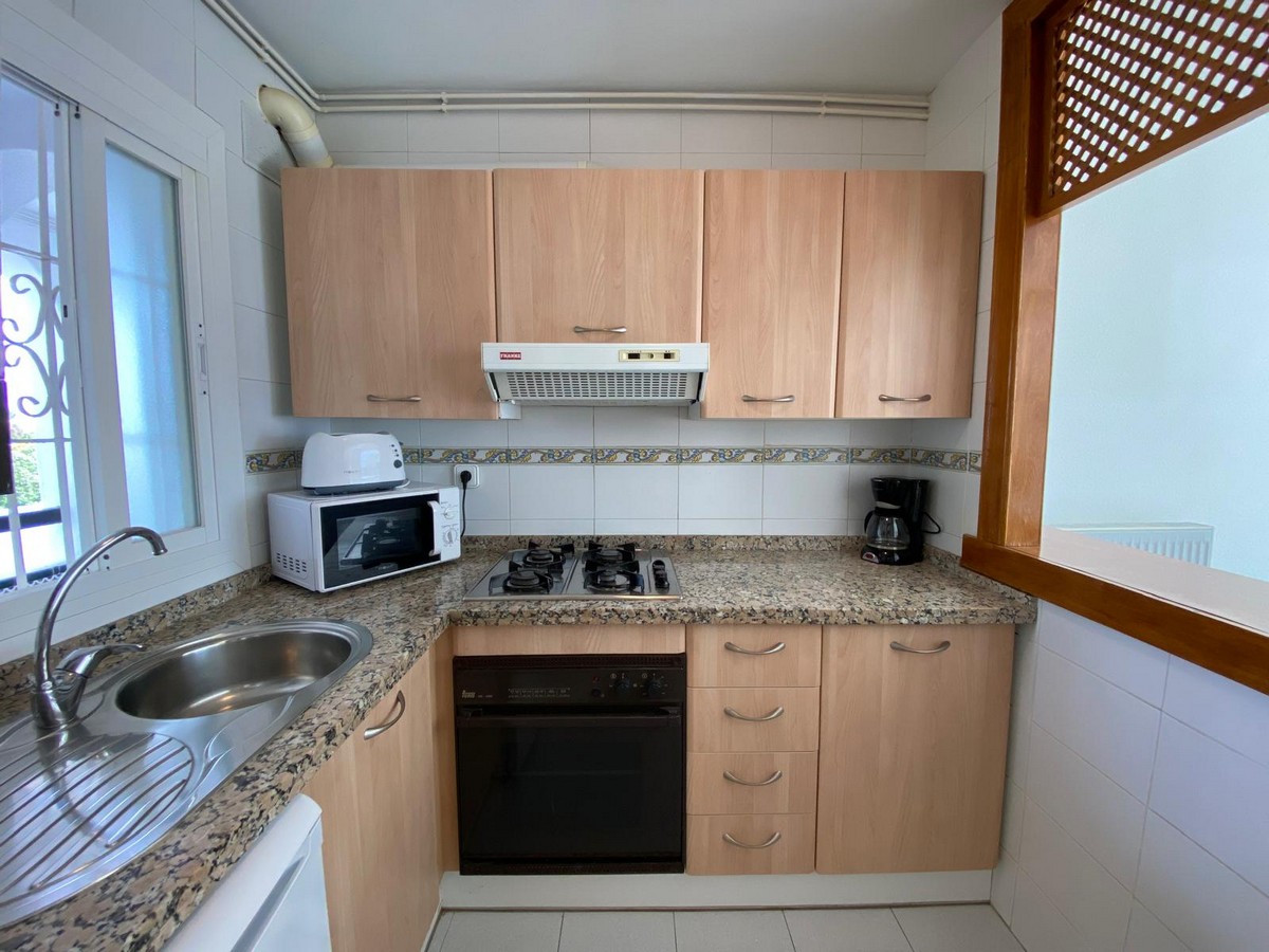Flat in Golf Center Pueblo complex.