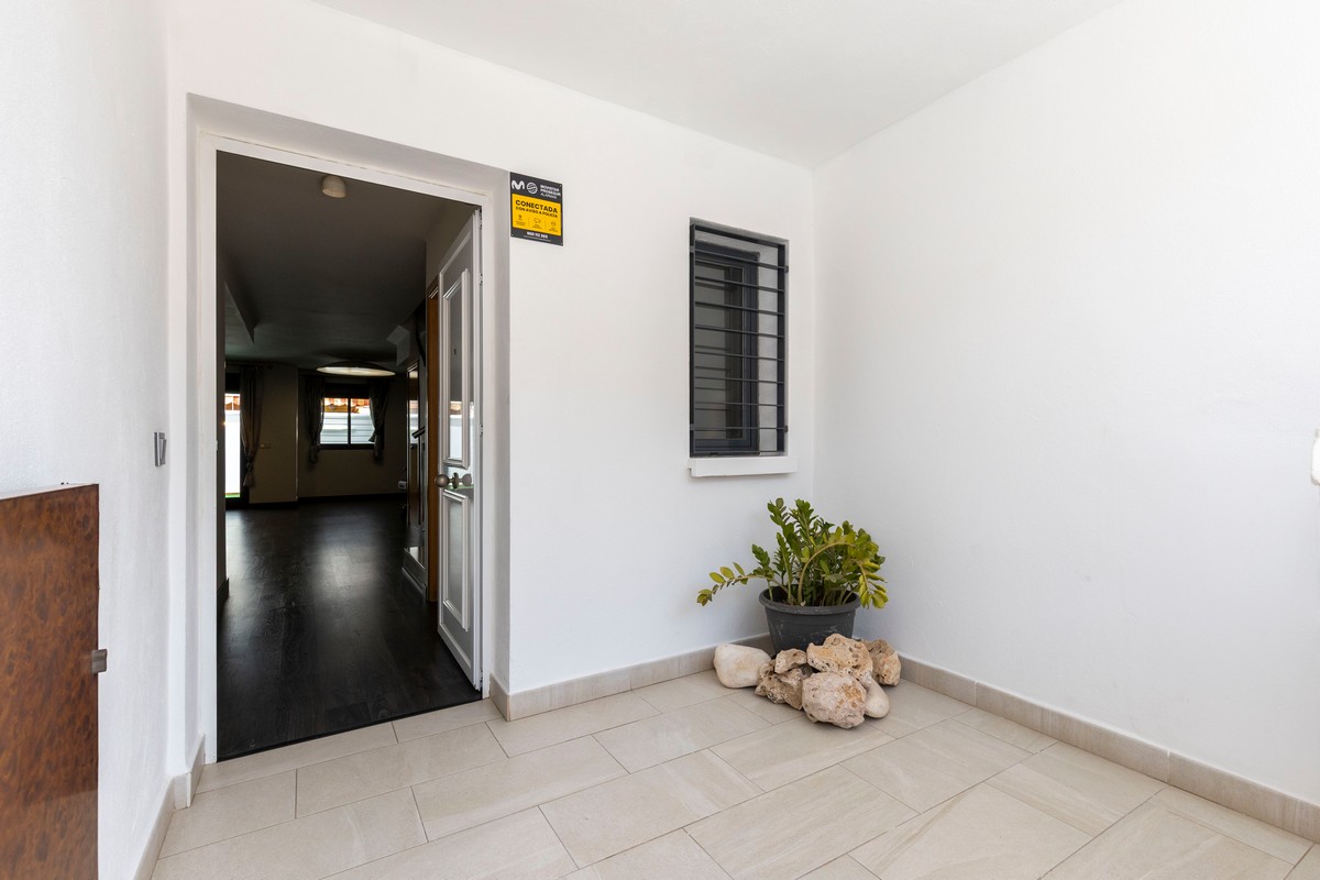 Moderno dúplex listo para entrar a vivir