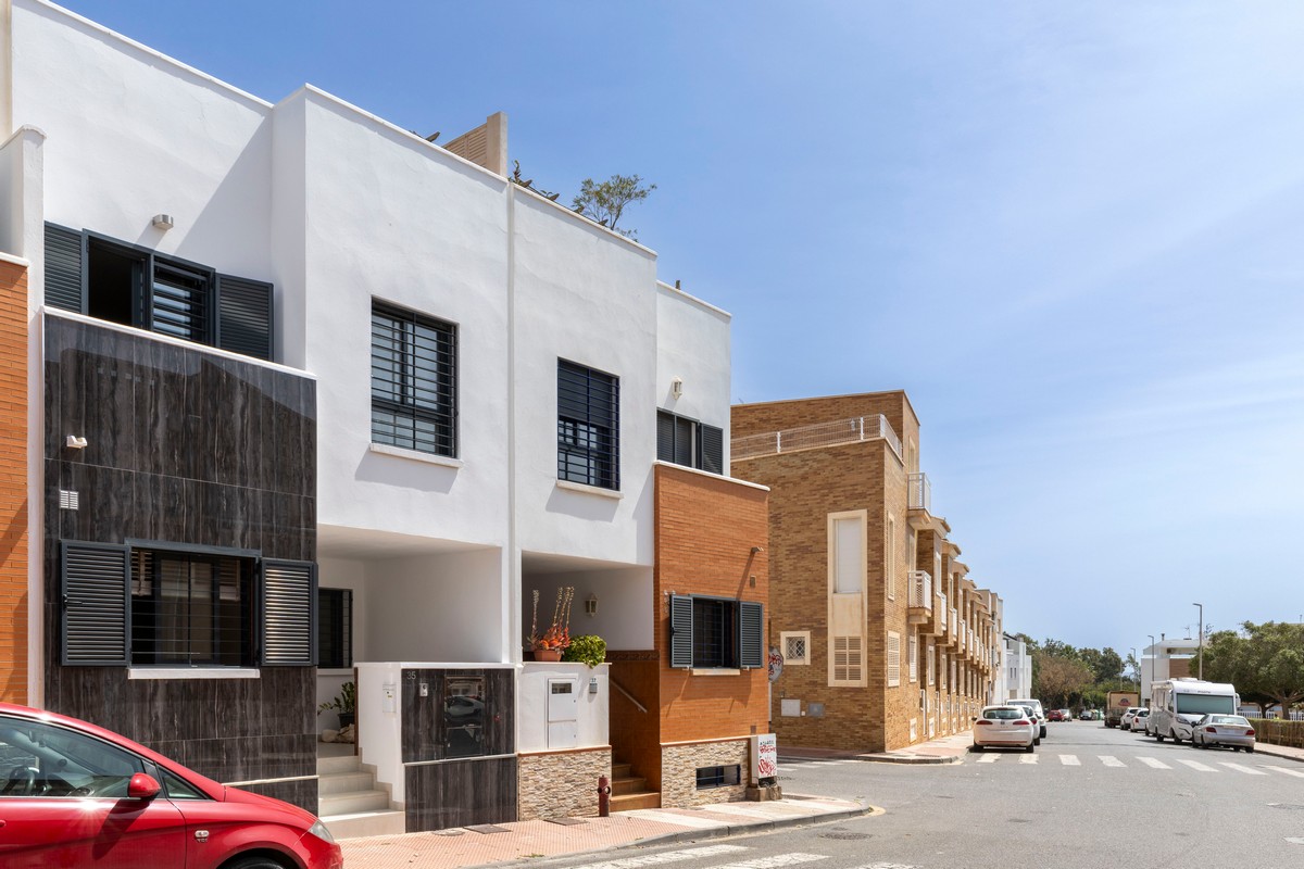 Moderno dúplex listo para entrar a vivir