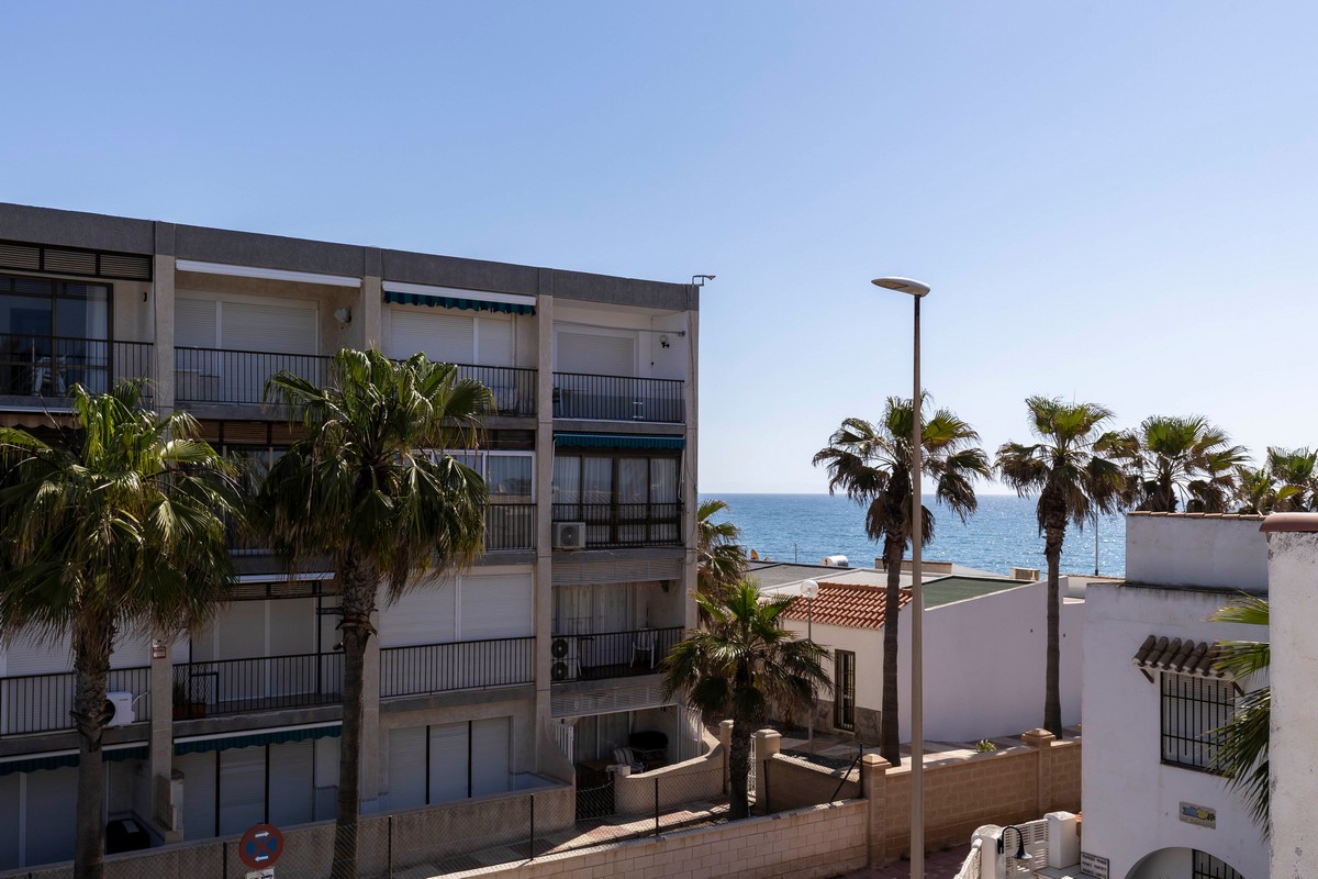 Acogedor y reformado apartamento de un dormitorio en Complejo Las Chirimoyas