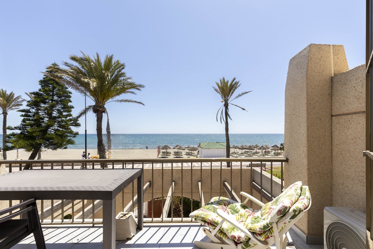 Appartement spectaculaire en front de mer dans le complexe Las Bananas