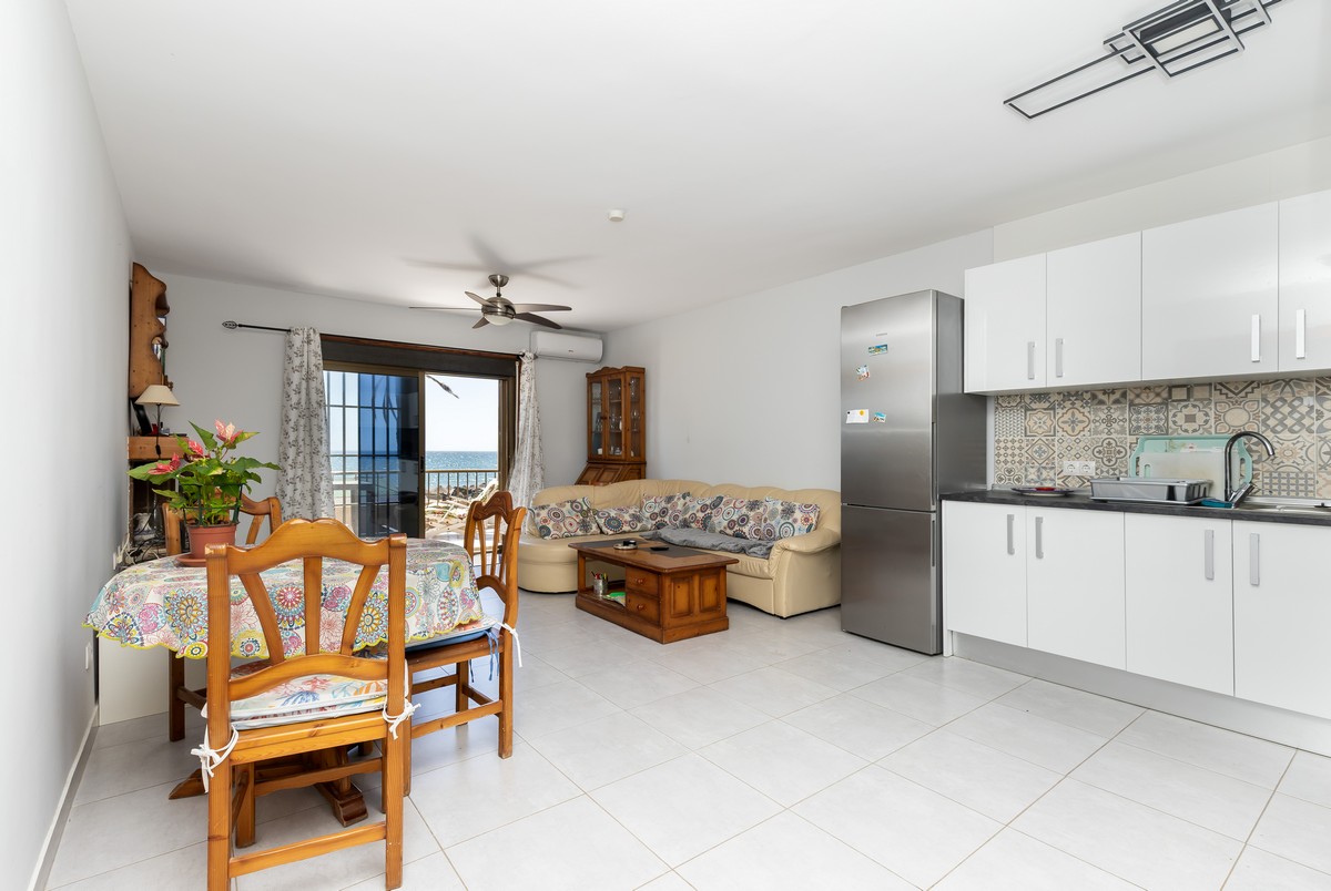Espectacular apartamento en 1ª línea de playa, Complejo Las Bananas