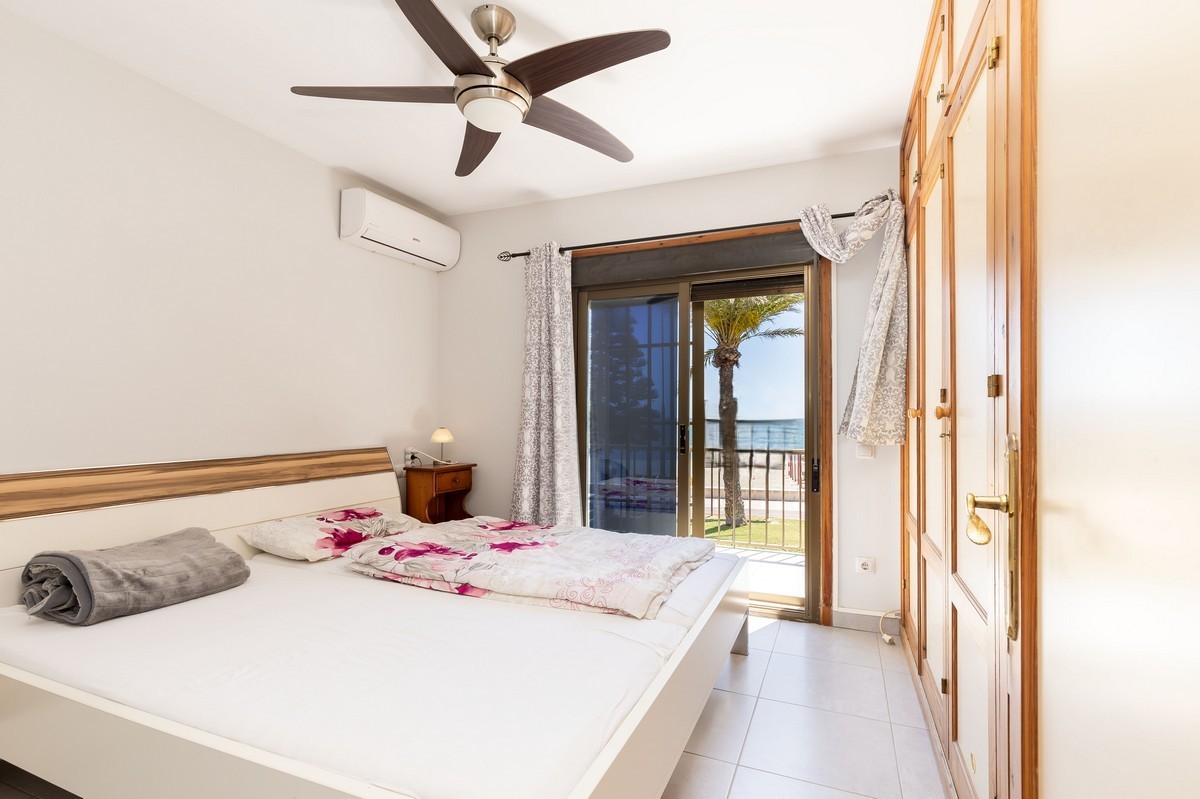 Espectacular apartamento en 1ª línea de playa, Complejo Las Bananas