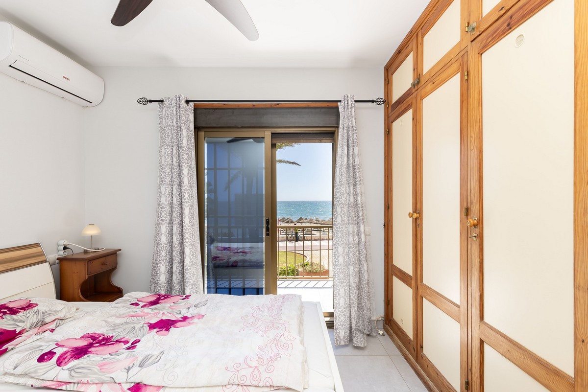 Espectacular apartamento en 1ª línea de playa, Complejo Las Bananas