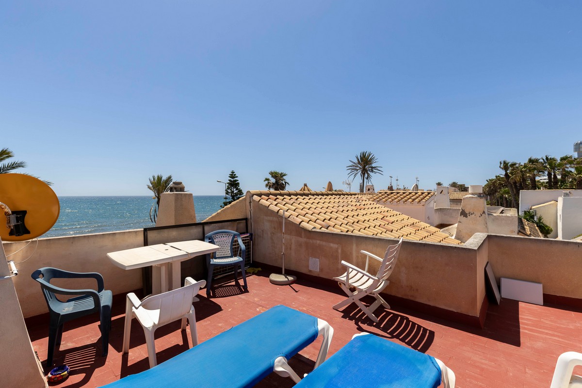 Espectacular apartamento en 1ª línea de playa, Complejo Las Bananas