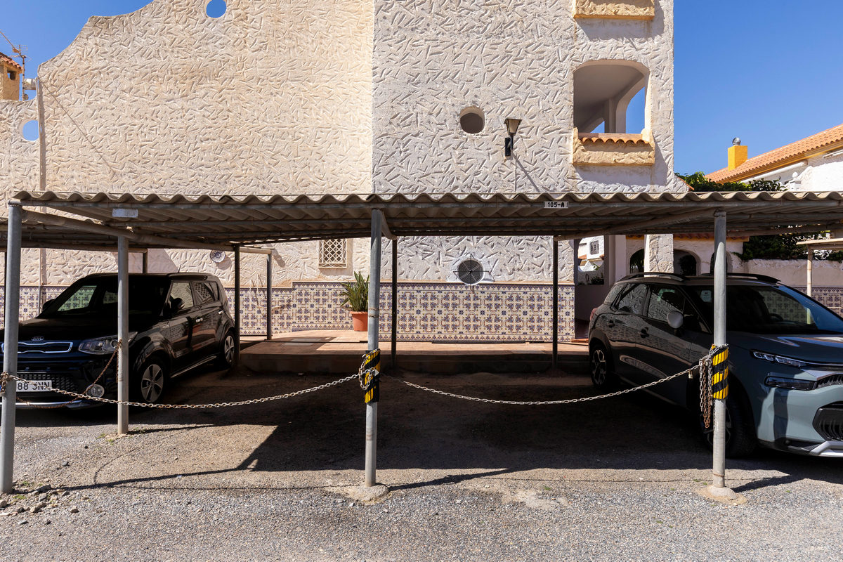 Soleggiato appartamento con 2 camere da letto nel complesso Pueblo Andaluz