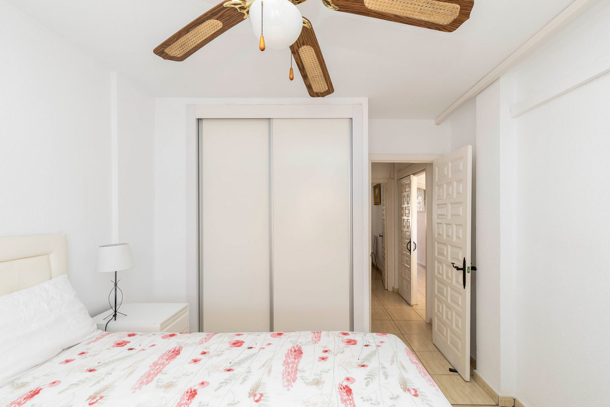 Soleggiato appartamento con 2 camere da letto nel complesso Pueblo Andaluz