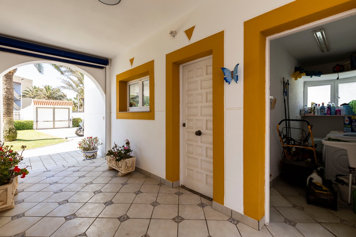 Spettacolare villa di 491 m² su un terreno di 1.480 m² - Ideale per due famiglie