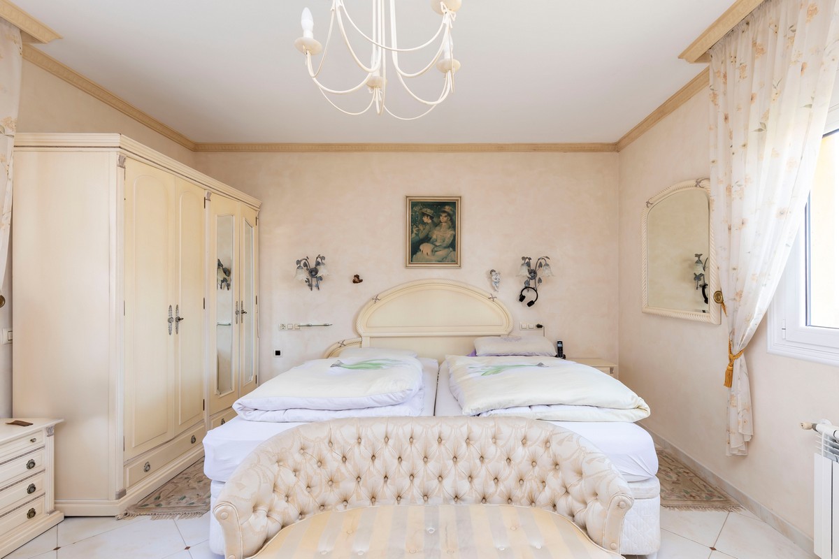 Spettacolare villa di 491 m² su un terreno di 1.480 m² - Ideale per due famiglie
