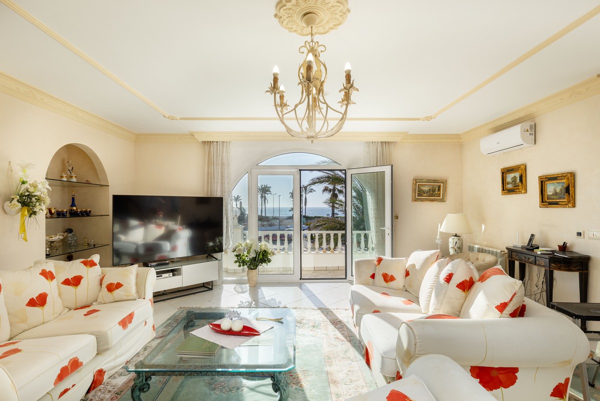 Spettacolare villa di 491 m² su un terreno di 1.480 m² - Ideale per due famiglie