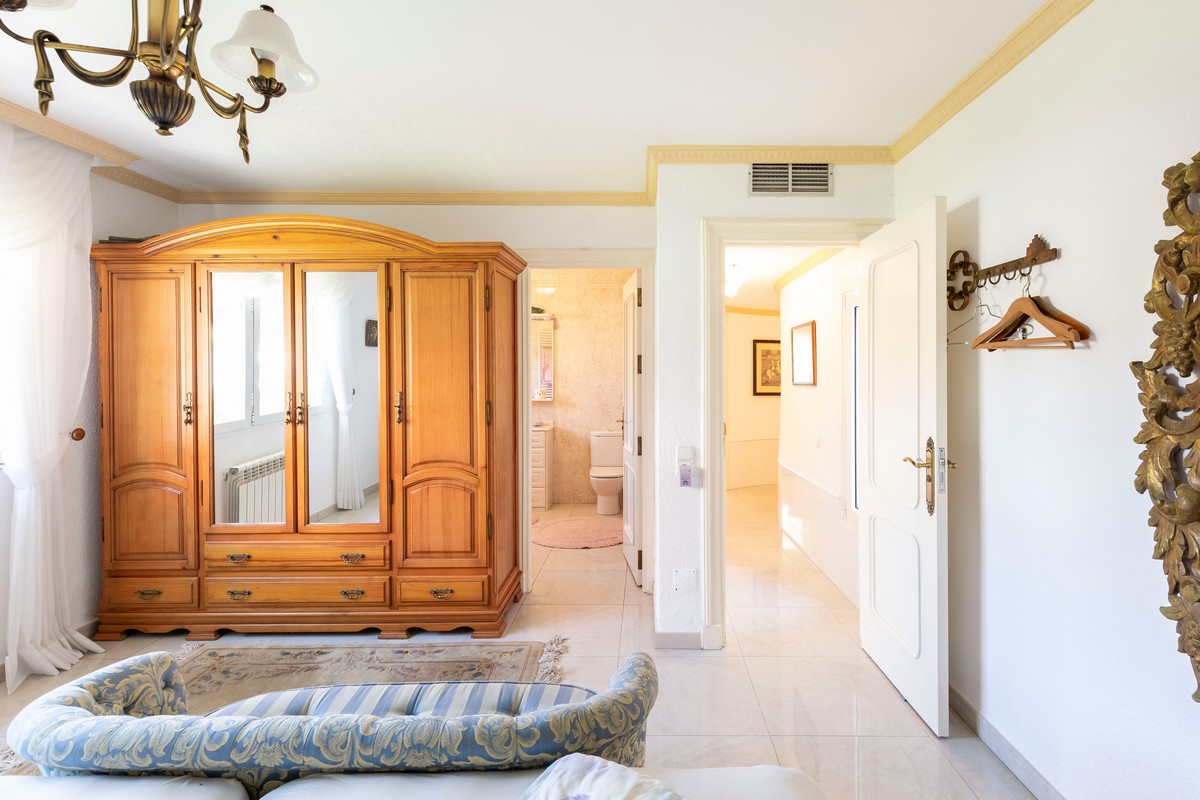Spettacolare villa di 491 m² su un terreno di 1.480 m² - Ideale per due famiglie