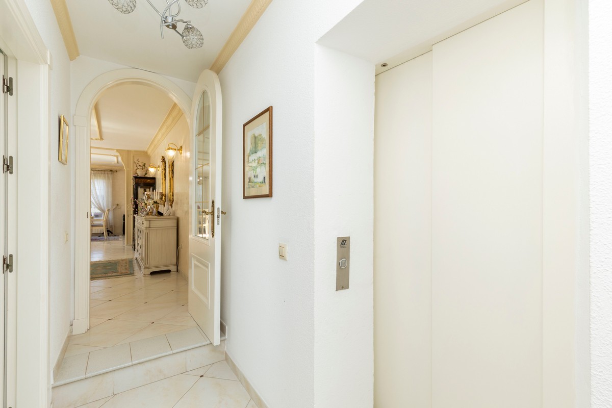 Spettacolare villa di 491 m² su un terreno di 1.480 m² - Ideale per due famiglie