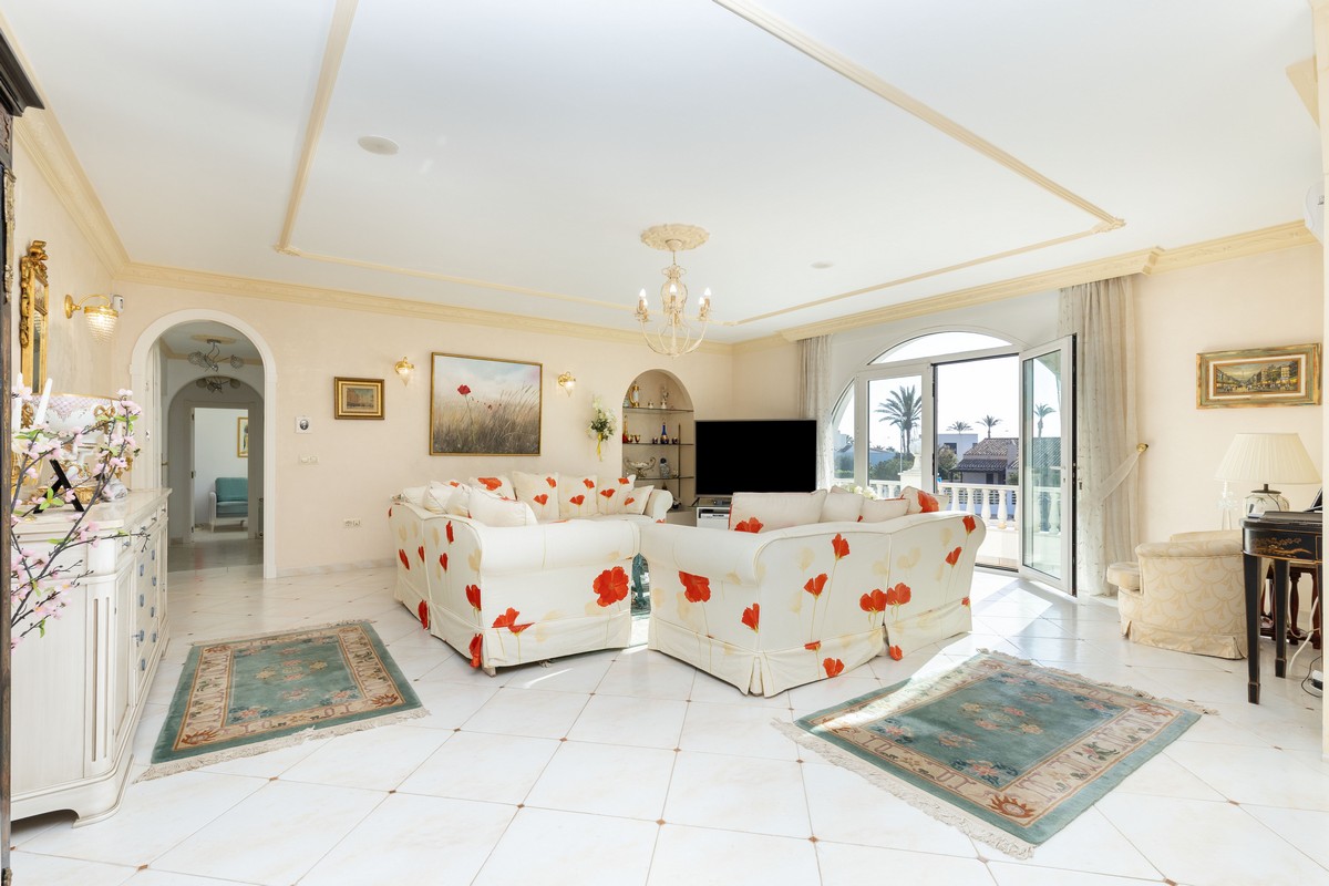Spettacolare villa di 491 m² su un terreno di 1.480 m² - Ideale per due famiglie