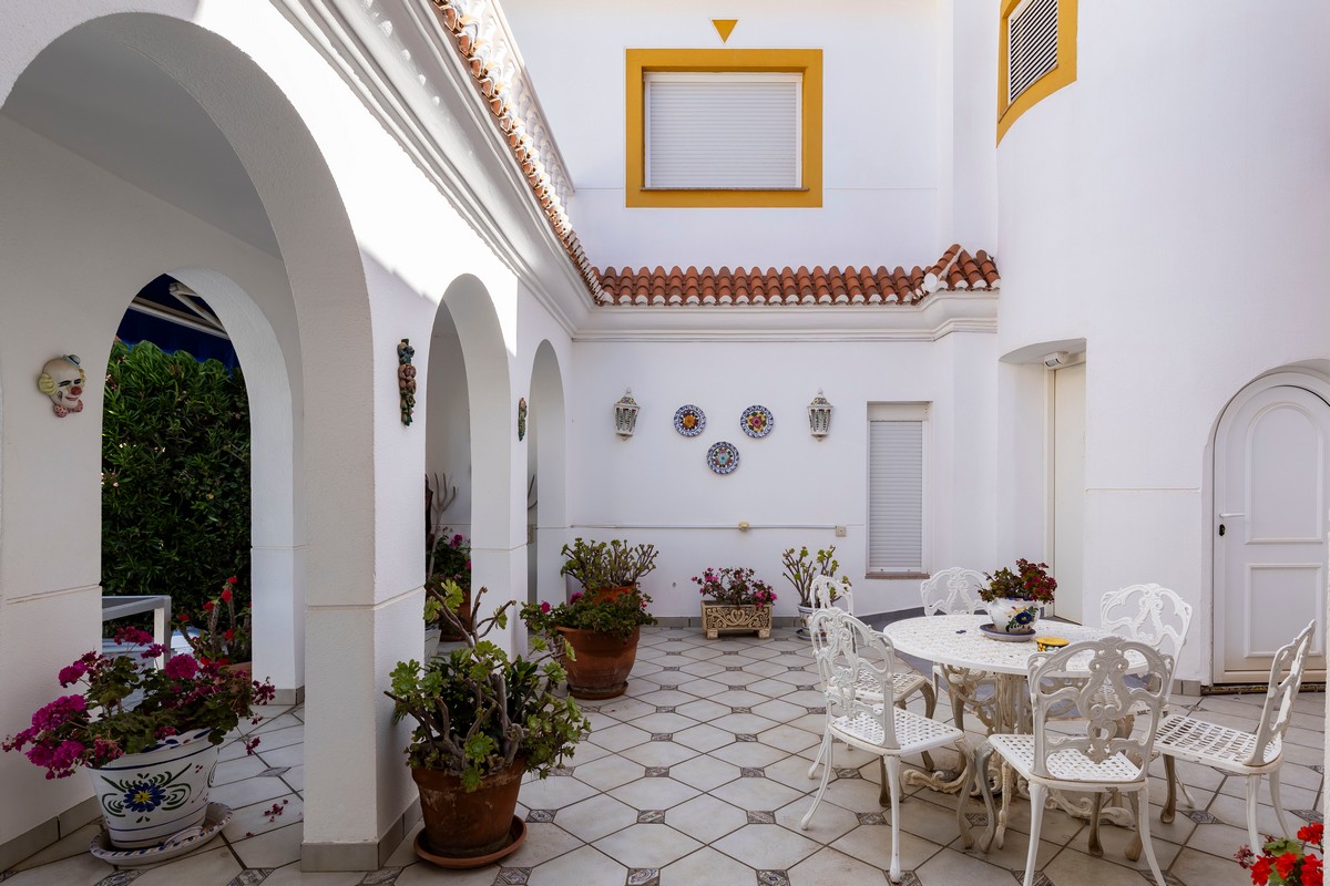 Spettacolare villa di 491 m² su un terreno di 1.480 m² - Ideale per due famiglie