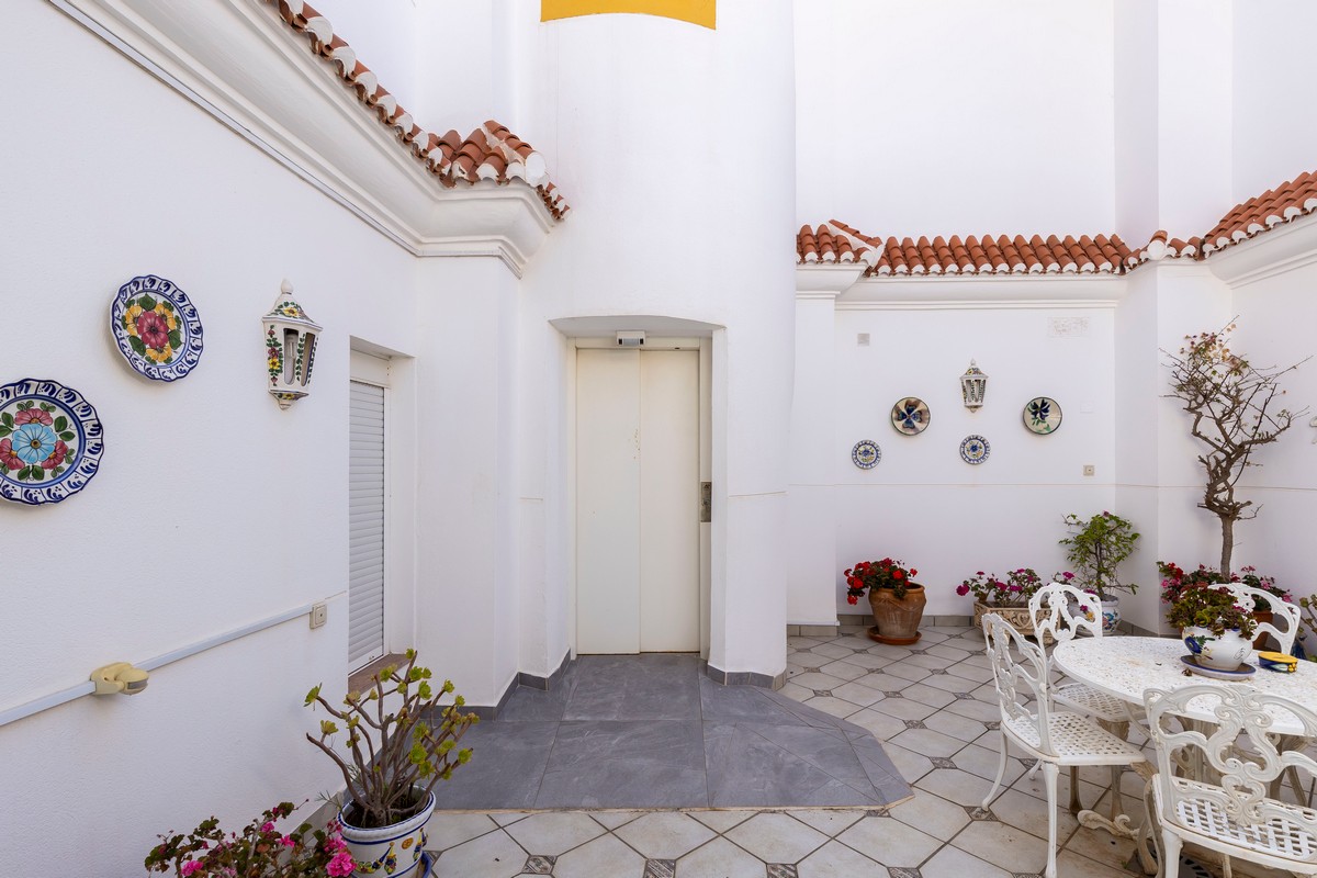 Spettacolare villa di 491 m² su un terreno di 1.480 m² - Ideale per due famiglie
