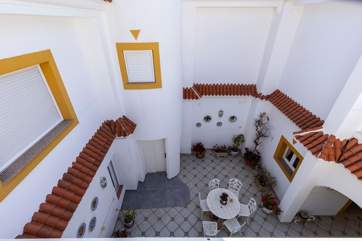 Spettacolare villa di 491 m² su un terreno di 1.480 m² - Ideale per due famiglie