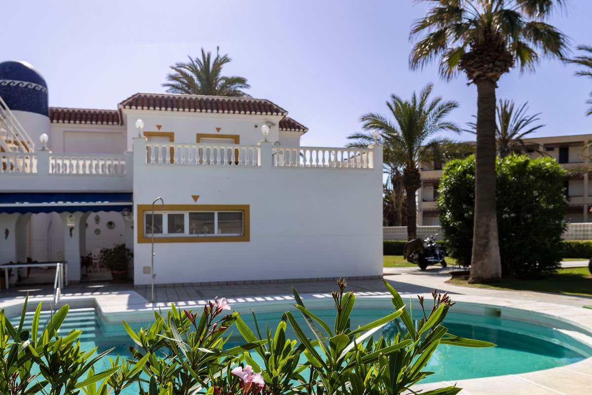 Spettacolare villa di 491 m² su un terreno di 1.480 m² - Ideale per due famiglie