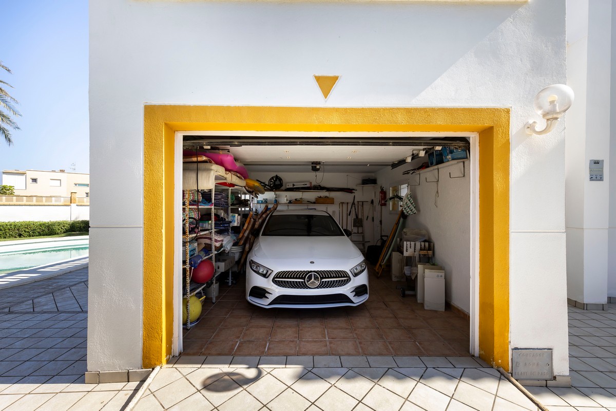 Spettacolare villa di 491 m² su un terreno di 1.480 m² - Ideale per due famiglie