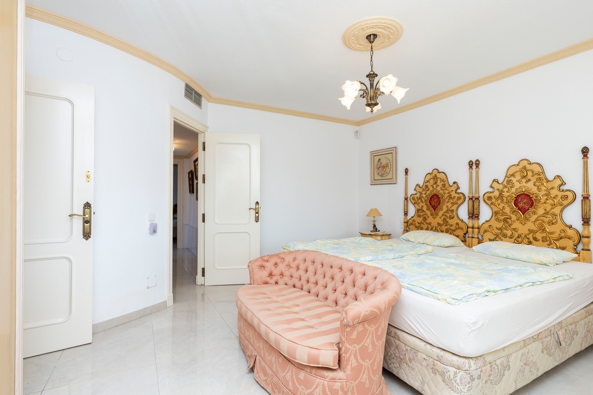 Spettacolare villa di 491 m² su un terreno di 1.480 m² - Ideale per due famiglie
