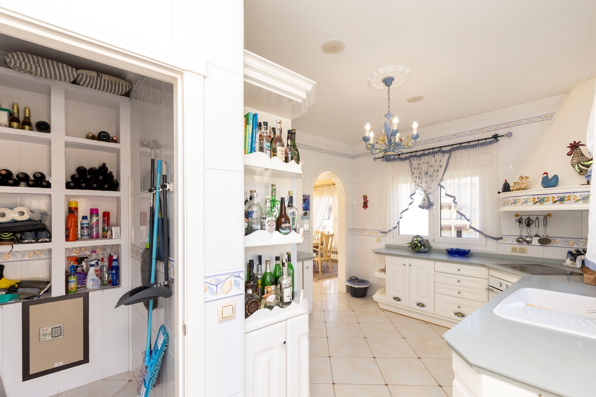 Spettacolare villa di 491 m² su un terreno di 1.480 m² - Ideale per due famiglie