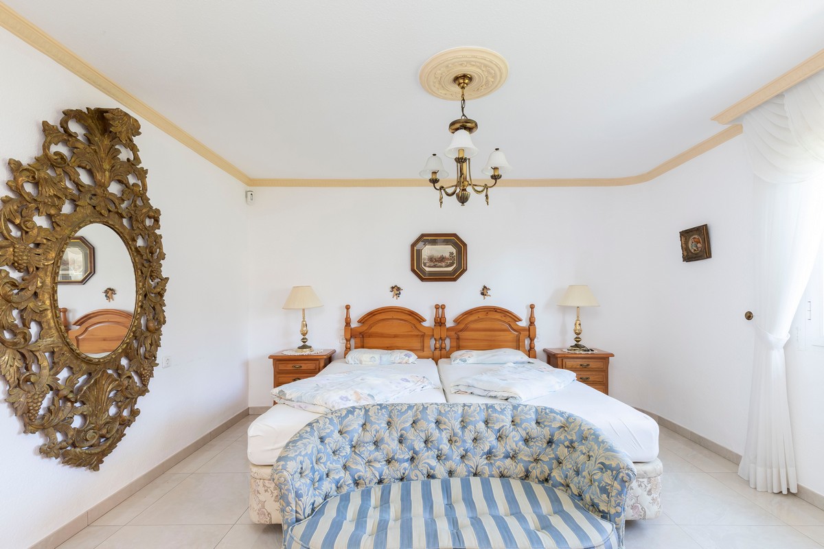 Spettacolare villa di 491 m² su un terreno di 1.480 m² - Ideale per due famiglie