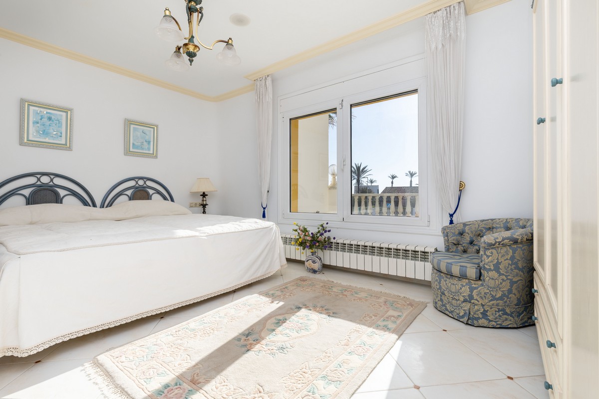 Spettacolare villa di 491 m² su un terreno di 1.480 m² - Ideale per due famiglie
